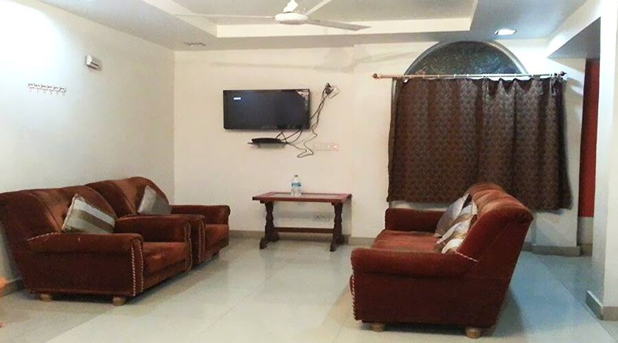 Hotel Luxury, Samastipur 1